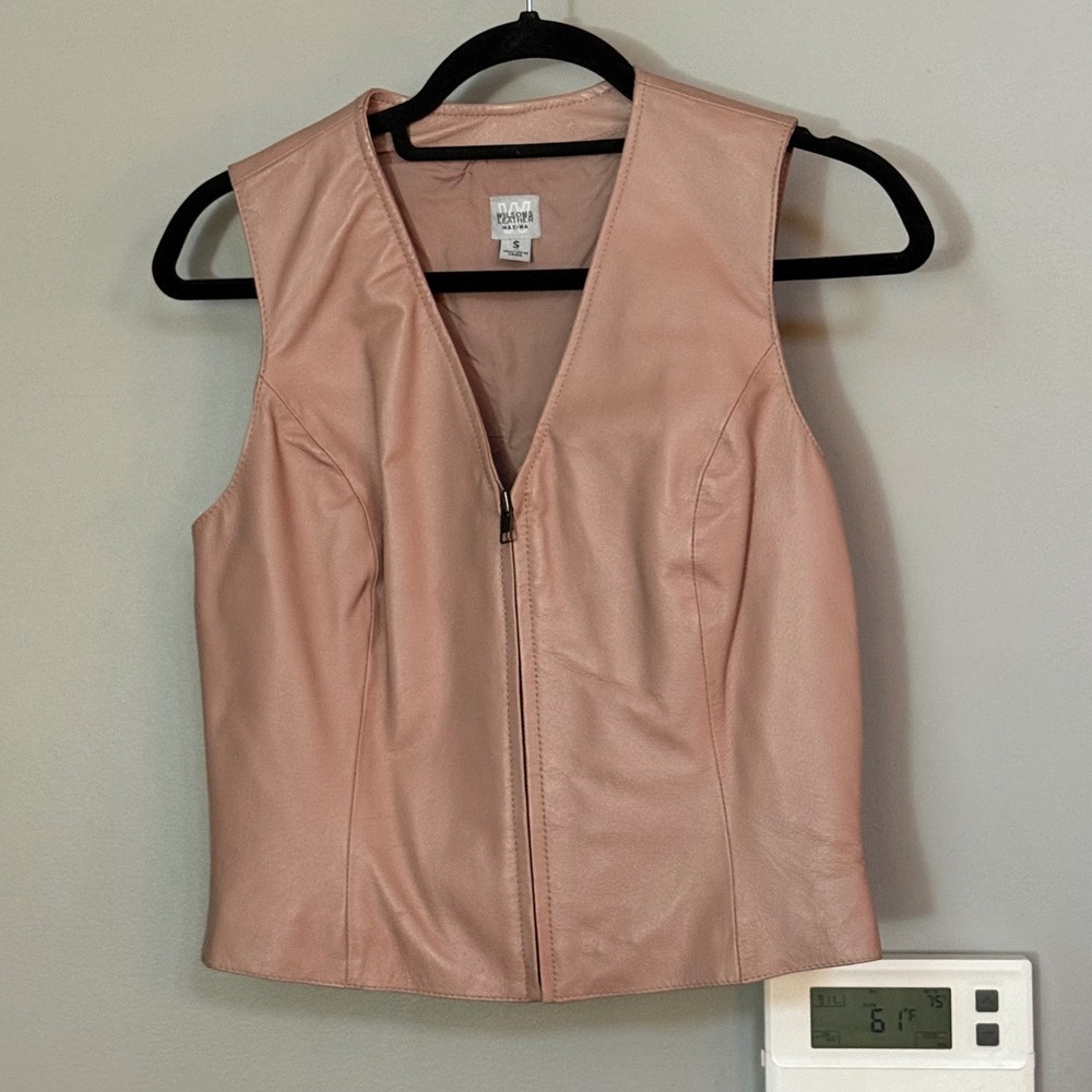Wilsons Leather Pink Genuine Leather V Neck Zip Up Vest Women's Size S